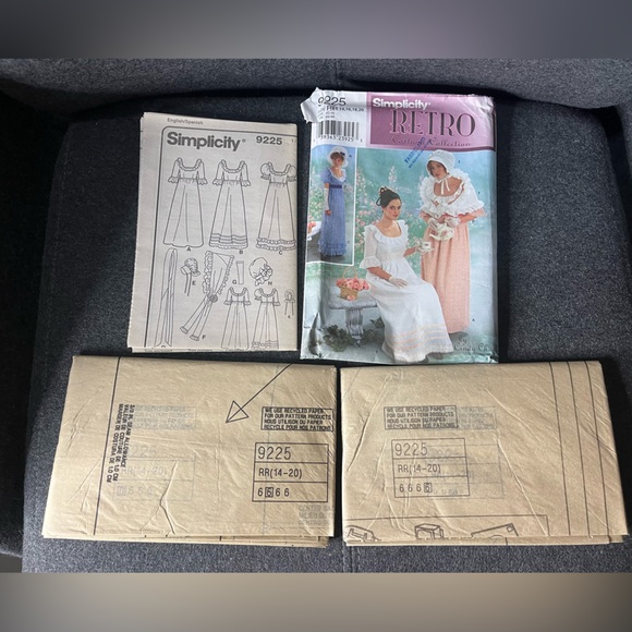 Simplicity Retro Costume Collection Regency Dress - Picture 6 of 7